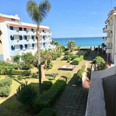Baia Degli Dei - Living La Nike Leilighet Giardini Naxos Eksteriør bilde